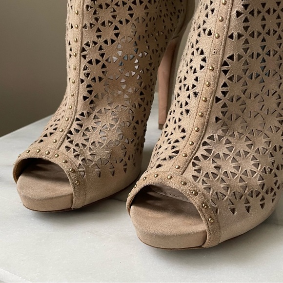 Prada Womens Perforated Suede Sand Ankle Boot Sand Open Toe Booties Sz 9.5 B - Picture 7 of 16